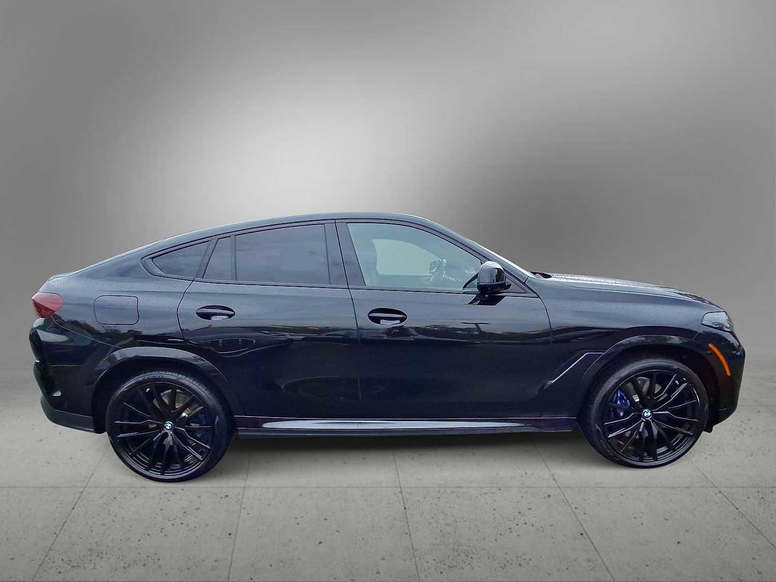 Used 2025 BMW X6 M60i AWD/4WD image 9