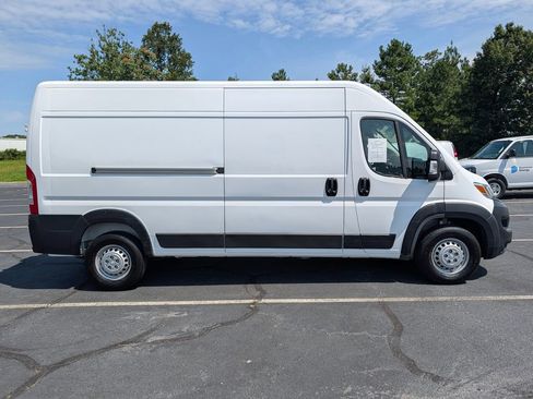 Used 2025 RAM ProMaster 3500 w/ Convenience Group FWD image 22