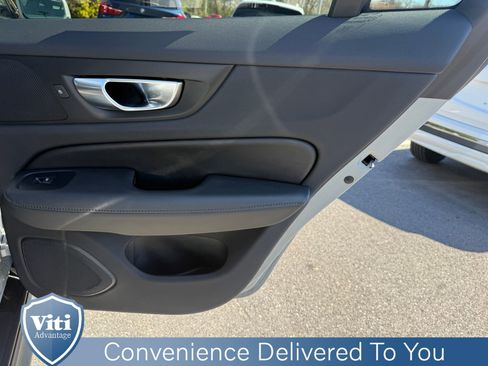 Certified 2025 Volvo V60 B5 Cross Country Plus AWD/4WD image 26