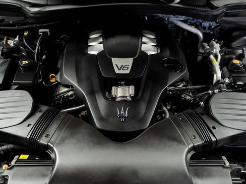 Used 2017 Maserati Ghibli RWD image 65