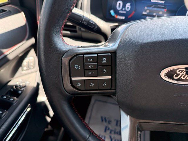 Used 2024 Ford Expedition Limited AWD/4WD image 26