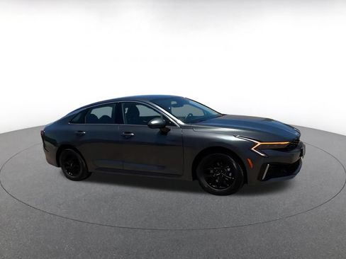 Used 2025 Kia K5 LXS FWD image 2