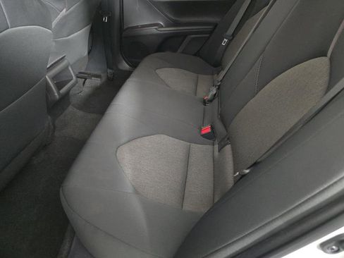 Used 2022 Toyota Camry LE image 12