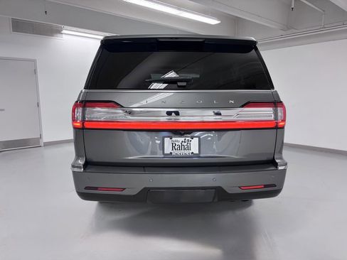 Used 2021 Lincoln Navigator L Reserve w/ Luxury Package AWD/4WD image 5