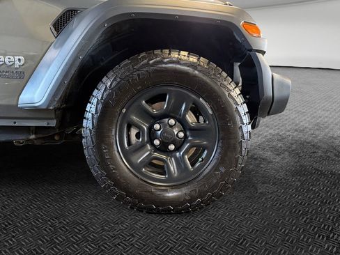 Used 2019 Jeep Wrangler Unlimited Sport AWD/4WD image 11