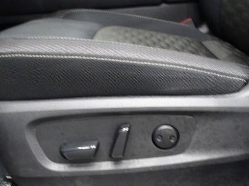 Used 2024 Nissan Pathfinder SV image 20