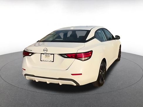 Used 2025 Nissan Sentra SV image 14