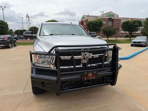 Used 2013 RAM 2500 Tradesman w/ Chrome Appearance Group AWD/4WD image 3