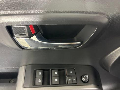 Used 2023 Toyota Tacoma TRD Off-Road AWD/4WD image 12