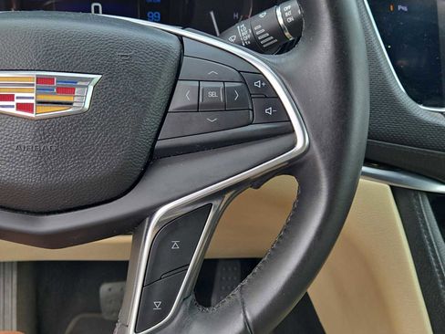 Used 2017 Cadillac XT5 FWD image 25