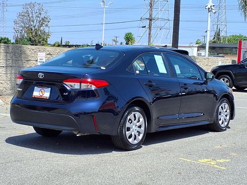 Used 2025 Toyota Corolla LE FWD image 4
