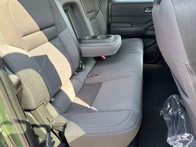 Certified 2025 Nissan Frontier SV w/ SV Convenience Package RWD image 23