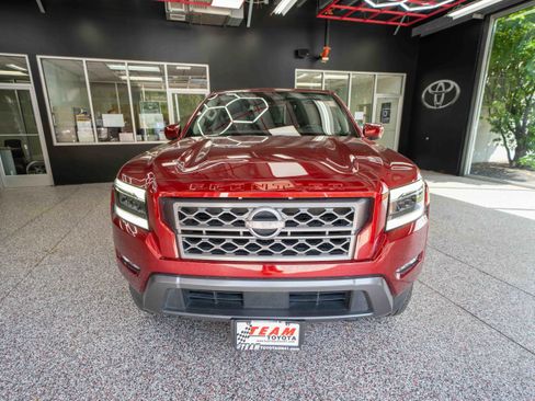 Used 2023 Nissan Frontier SV w/ SV Premium Package AWD/4WD image 6