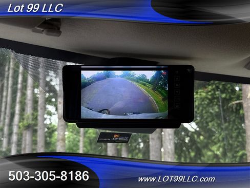 Used 2019 Chevrolet Express 3500 w/ Driver Convenience Package image 41