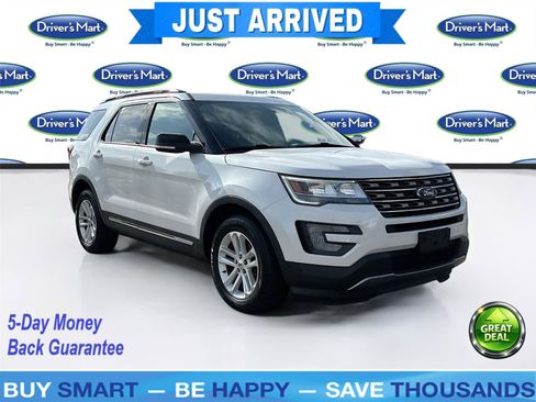 Used 2017 Ford Explorer XLT FWD image 1