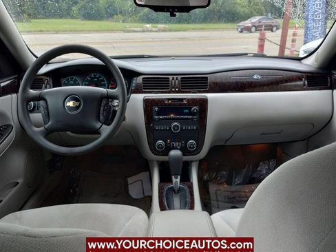 Used 2015 Chevrolet Impala LT w/ LT Sunroof Package image 31