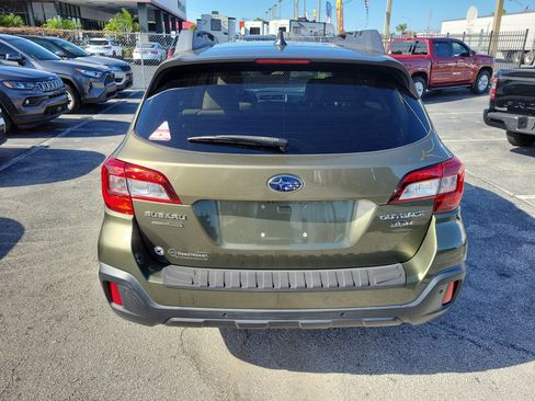 Used 2018 Subaru Outback 3.6R Limited image 6