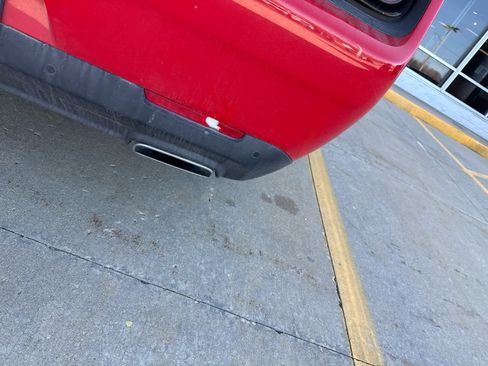 Used 2016 Dodge Challenger SXT image 8