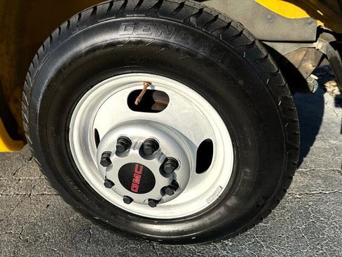 Used 2021 GMC Savana 3500 Extended w/ Power Convenience Package image 20