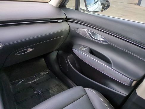 Used 2024 Genesis GV70 2.5T w/ Advanced Package image 16