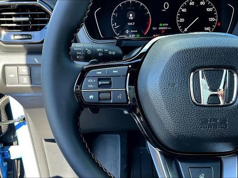 New 2025 Honda Pilot TrailSport image 16