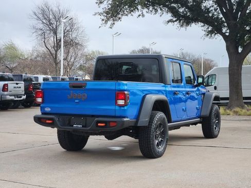 Certified 2022 Jeep Gladiator Mojave w/ Cold Weather Group image 7