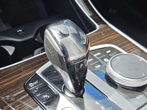 Used 2021 BMW X5 sDrive40i w/ Convenience Package image 9