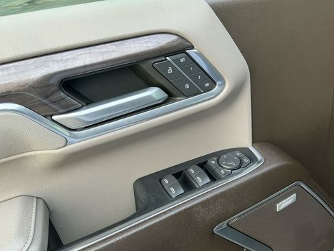 Used 2023 Chevrolet Silverado 1500 LTZ image 11