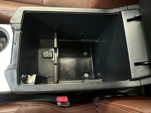 Used 2023 Toyota 4Runner Limited image 27