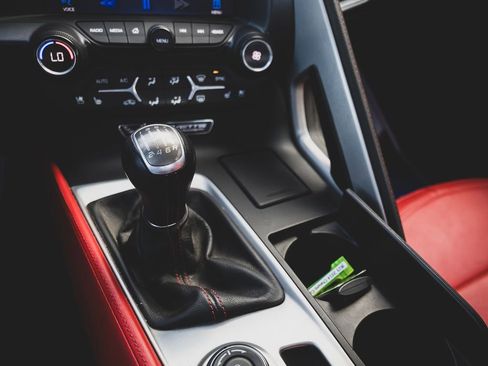 Used 2014 Chevrolet Corvette Stingray Convertible w/ 2LT Preferred Equipment Group RWD image 15