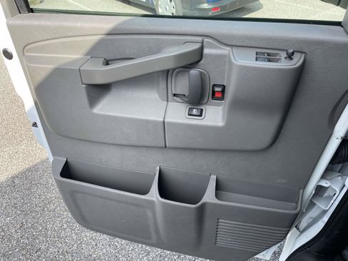 Certified 2025 GMC Savana 2500 w/ Driver Convenience Package RWD image 20