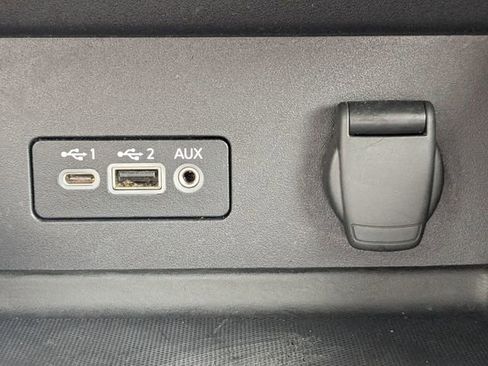 Used 2023 Nissan Sentra SV image 18