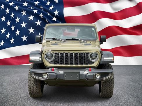 Used 2025 Jeep Wrangler Unlimited Rubicon image 4
