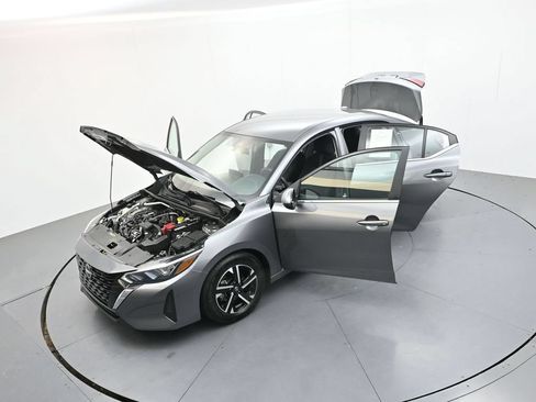 Used 2024 Nissan Sentra SV FWD image 42