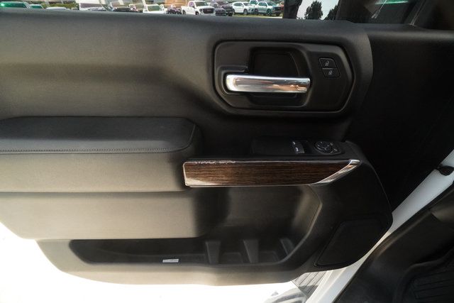 Used 2022 GMC Sierra 3500 SLE w/ SLE Convenience Package AWD/4WD image 11