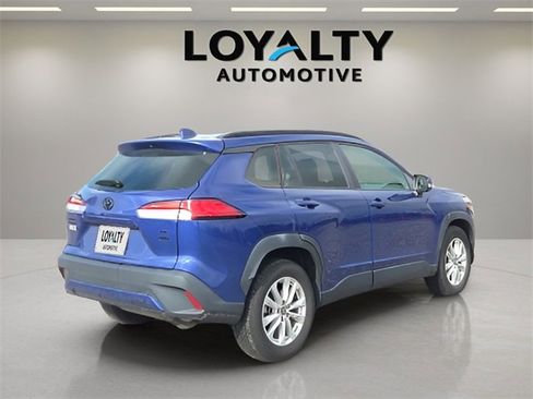 Used 2022 Toyota Corolla Cross LE image 5