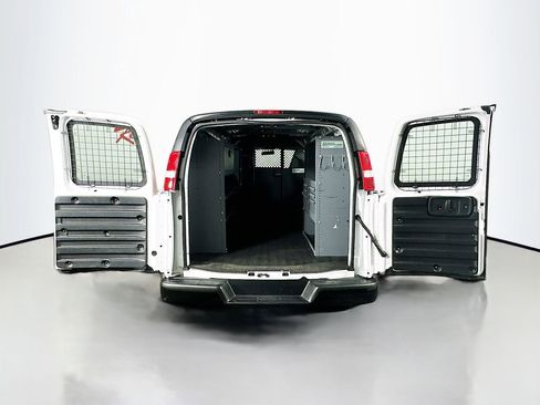 Used 2023 GMC Savana 2500 w/ Driver Convenience Package image 29