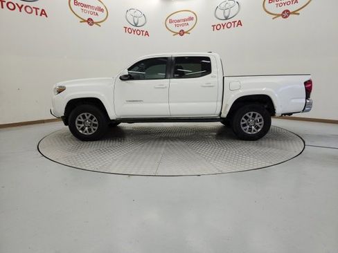 Certified 2019 Toyota Tacoma SR5 image 5