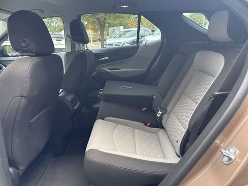 Used 2019 Chevrolet Equinox LS image 15