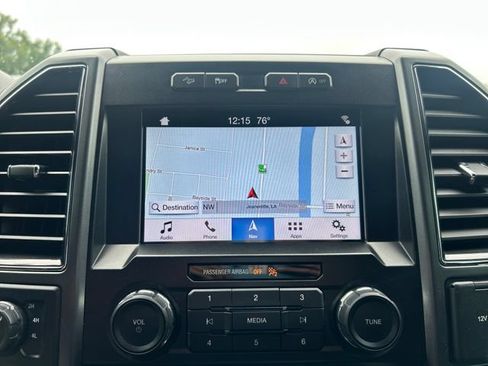 Used 2019 Ford F150 XLT w/ Equipment Group 302A Luxury AWD/4WD image 19