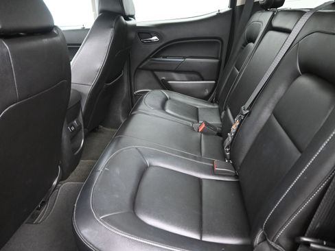 Used 2015 Chevrolet Colorado LT w/ Luxury Package image 27