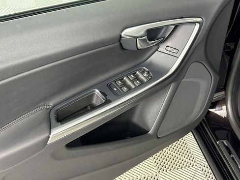 Used 2013 Volvo S60 T5 FWD image 17