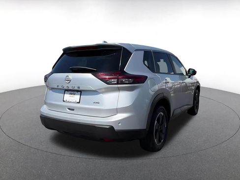 Used 2025 Nissan Rogue SV AWD/4WD image 15