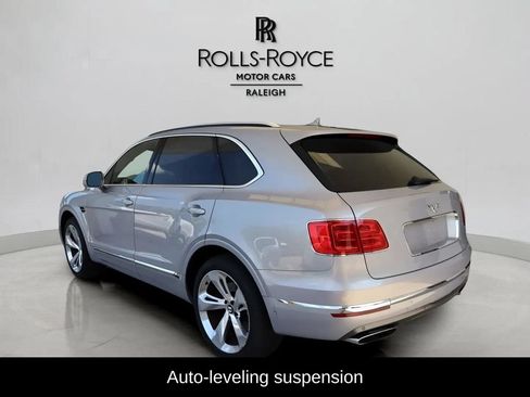 Used 2017 Bentley Bentayga AWD/4WD image 6