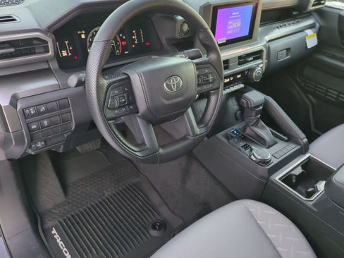 Used 2025 Toyota Tacoma SR5 AWD/4WD image 2