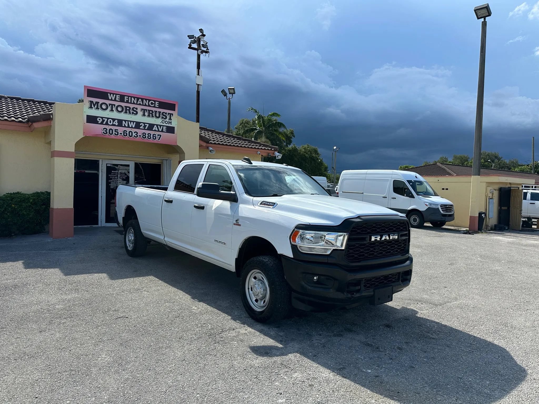 Used 2022 RAM 2500 Tradesman AWD/4WD image 7