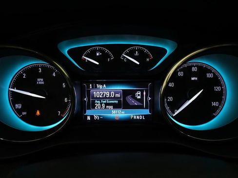 Used 2017 Buick Envision Essence FWD image 2
