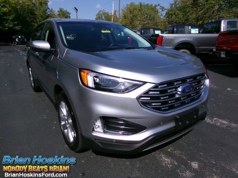 Used 2023 Ford Edge Titanium image 1