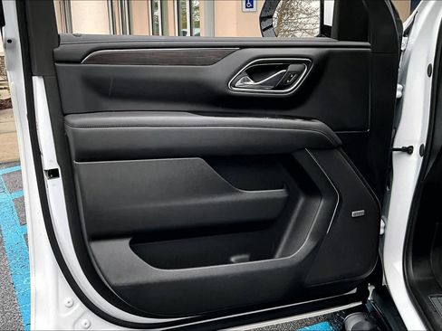 Used 2024 Chevrolet Tahoe Z71 image 20