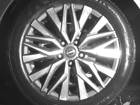 Used 2025 Nissan Altima 2.5 SV image 12